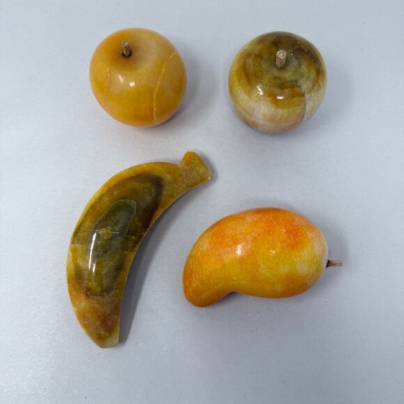 Alabaster Fruit Set of 4 Pieces Banana Apples Mango Stone Marble Vintage - Picture 3 of 16